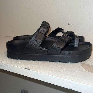 Platform Everyday Sandals 😍